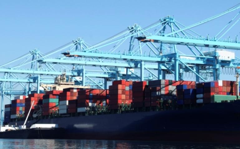 Container vessel